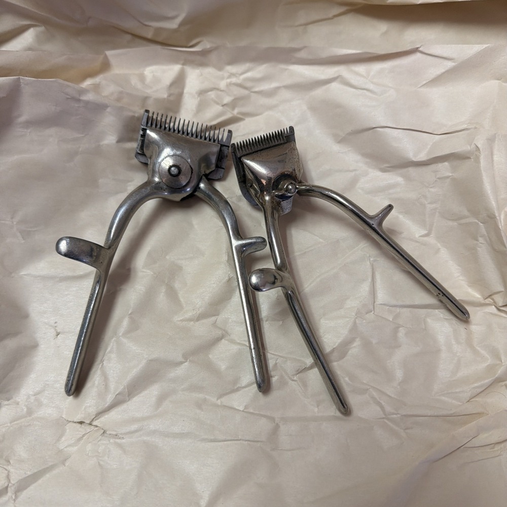 Coates Clipper Mfg Co Vintage Manual Hand Hair Clippers Barber Tools Silver 2pc